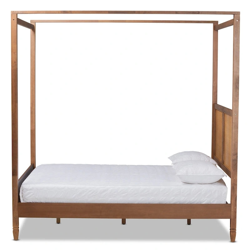 Modernes Himmelbett aus synthetischem Rattan